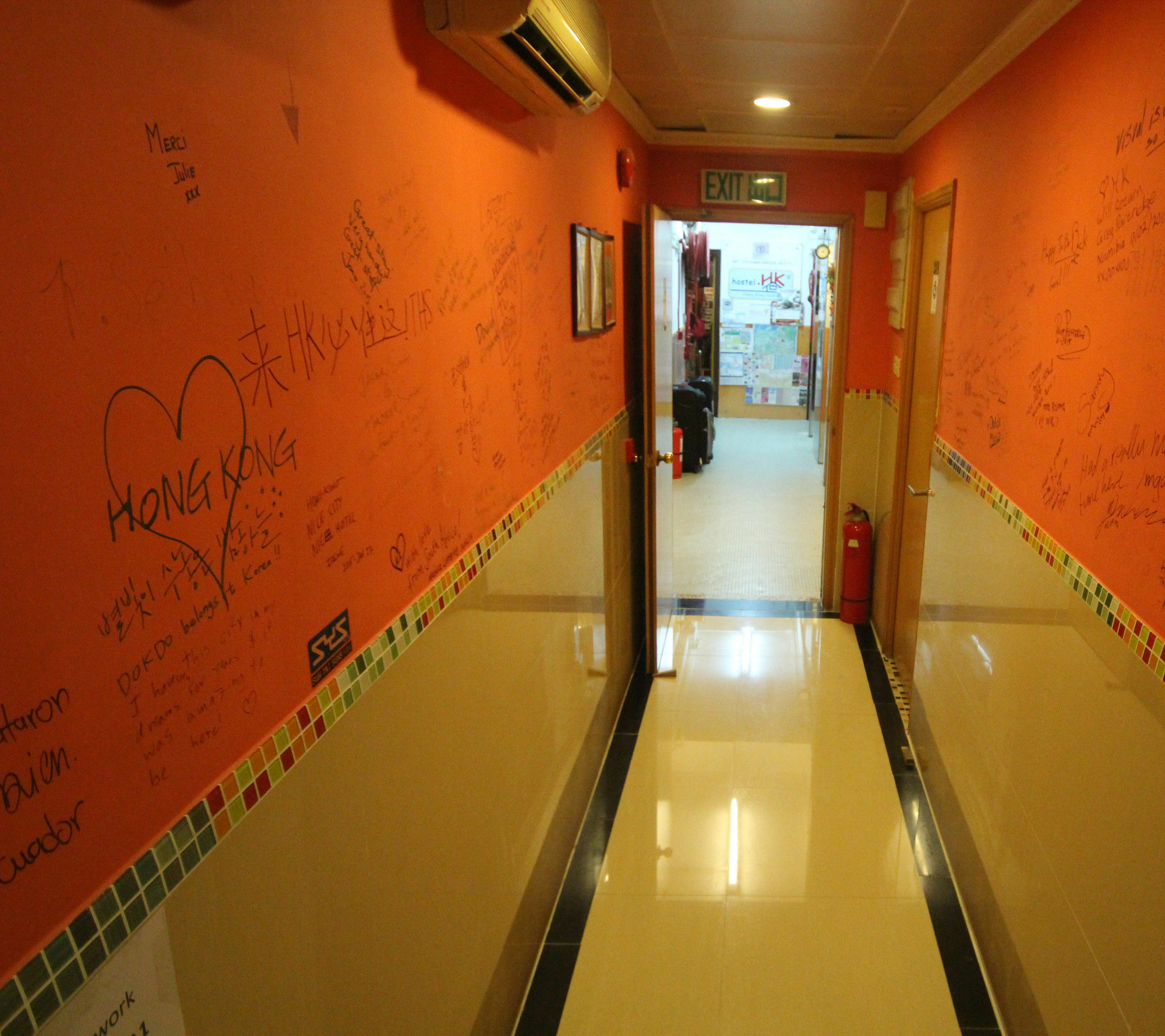 Comfort Hostel Hongkong Exteriör bild